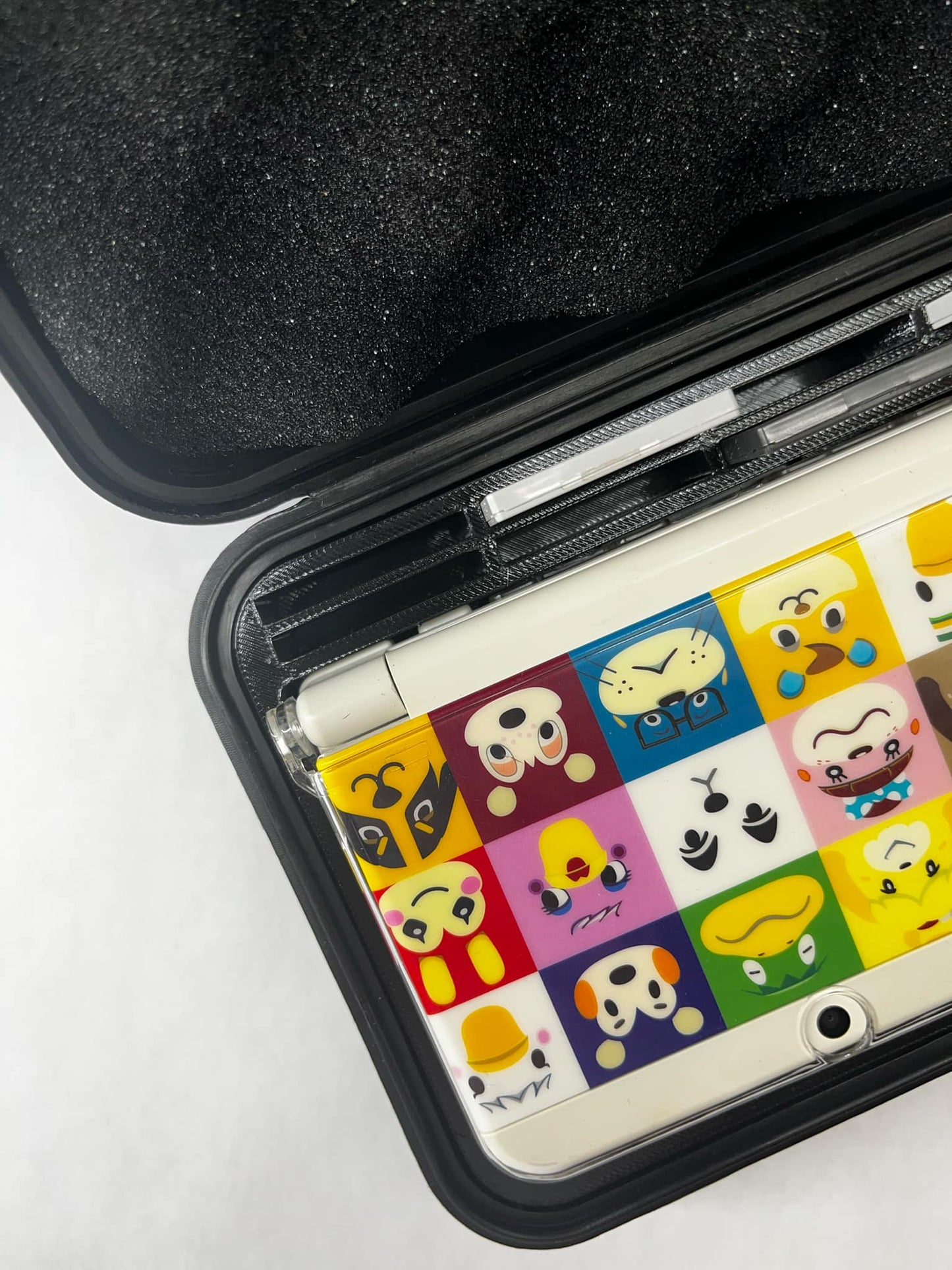 Nintendo New 3DS Non-XL Carrying Case – Durable & Stylish Protection for 3DS Console, Games & Accessories