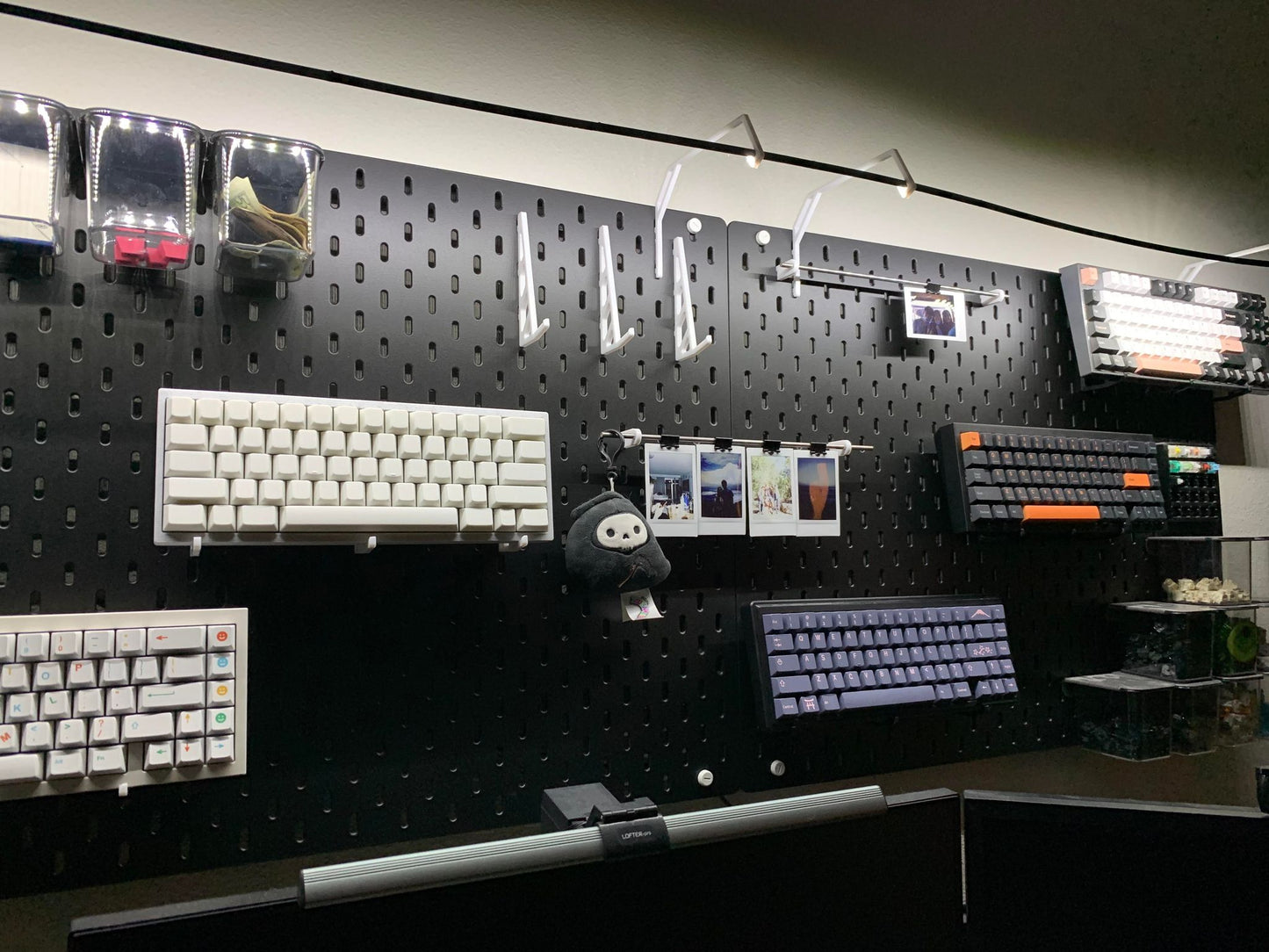 1 pair | IKEA SKADIS PEGBOARD | 25mm Large 3 Prong | Accessory Large Mechanical Keyboard Mount Holder Display