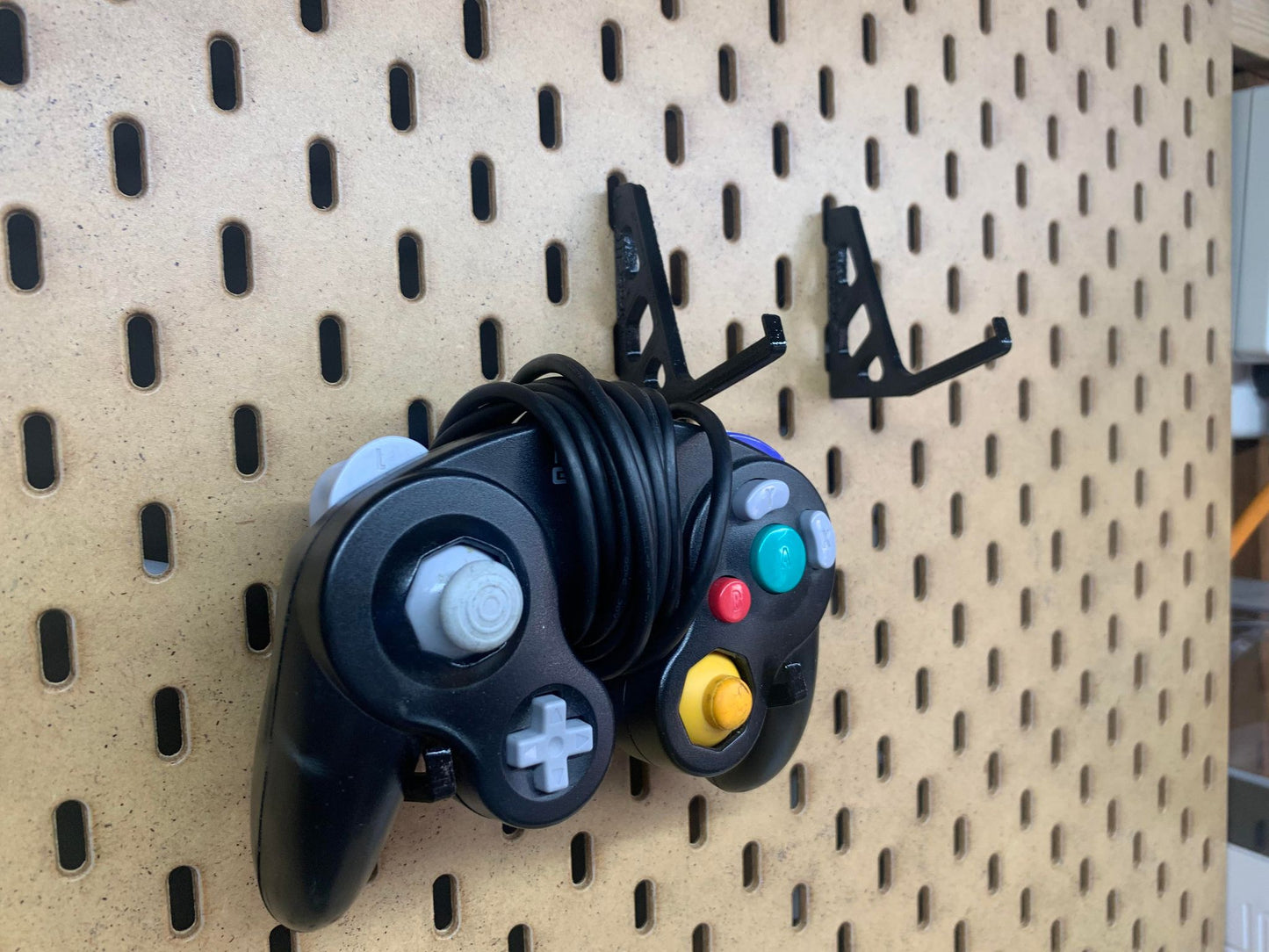 SKADIS GAMECUBE PlayStation Xbox | SenacLLC | Controller Stand Pegboard Accessory Mount Holder Display