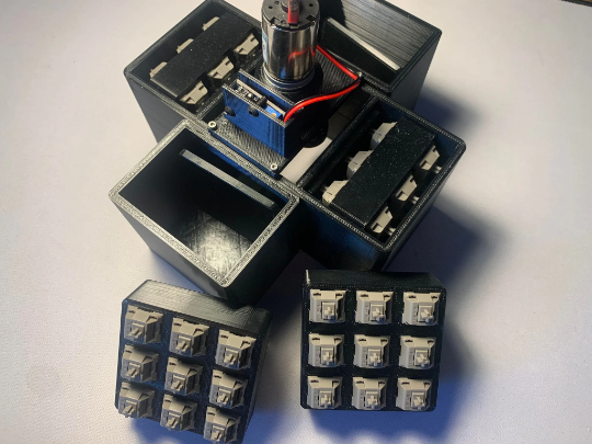 ASSEMBLED | SENAC BREAKER | 72 Mechanical Switch Break In Custom Keyboard Machine Active