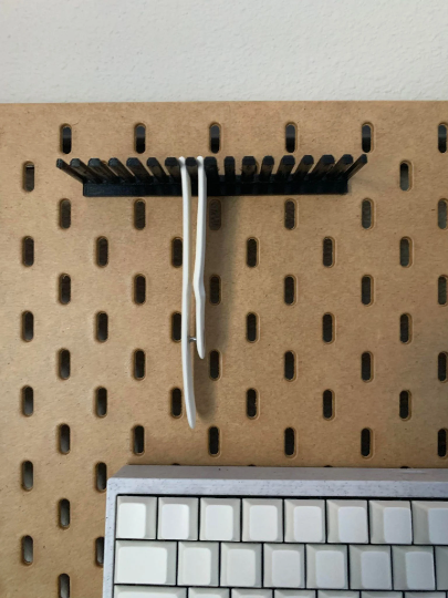 1 Piece | SKADIS Apple Strap Holder | Senac LLC | Wrist Watch Pegboard 16 strap capacity Active
