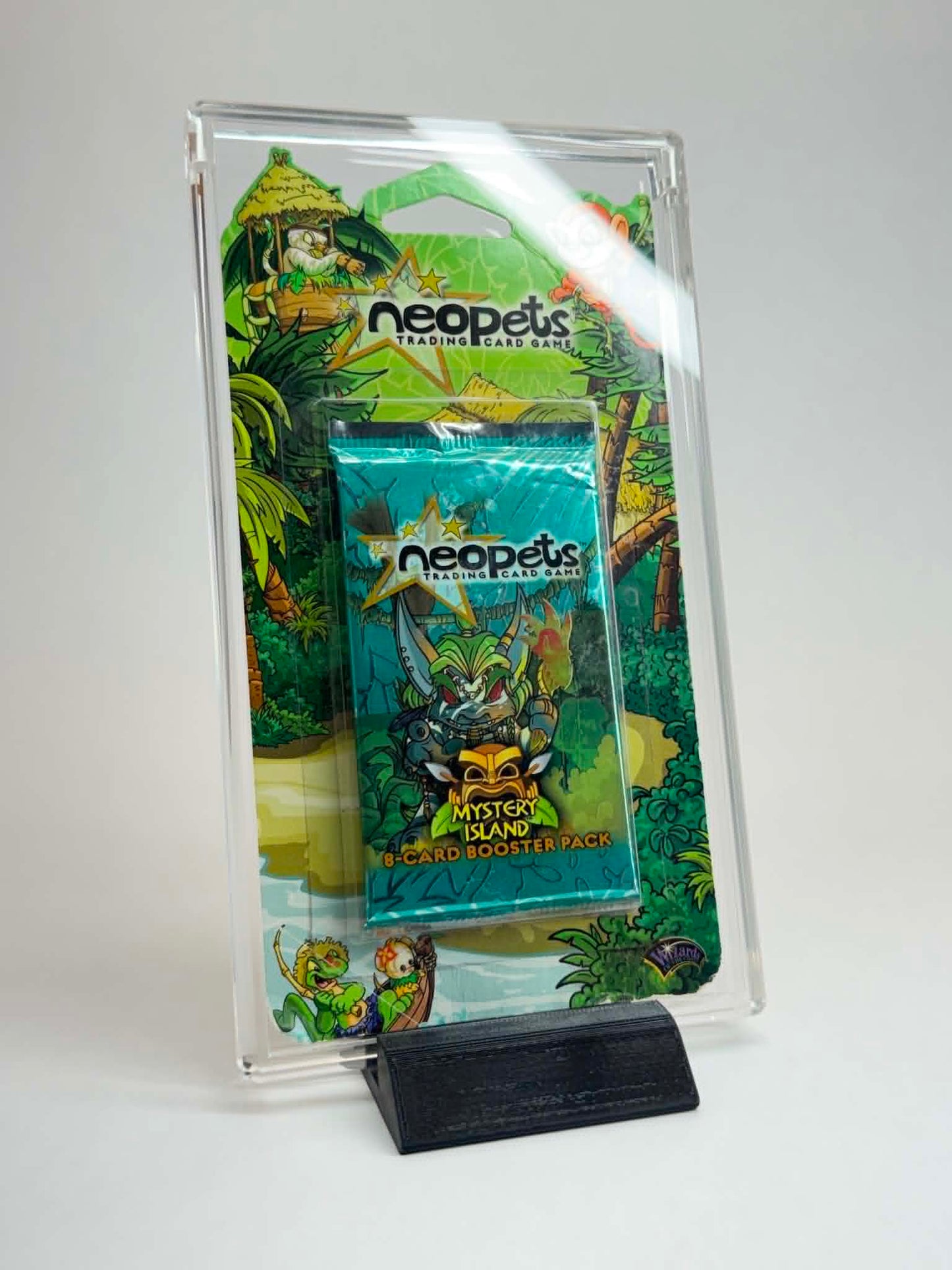 Neopets Blister Pack Acrylic Display Case | Fits All Neopets Blister Packs | U-Shape Magnetic Lid | Stand Included
