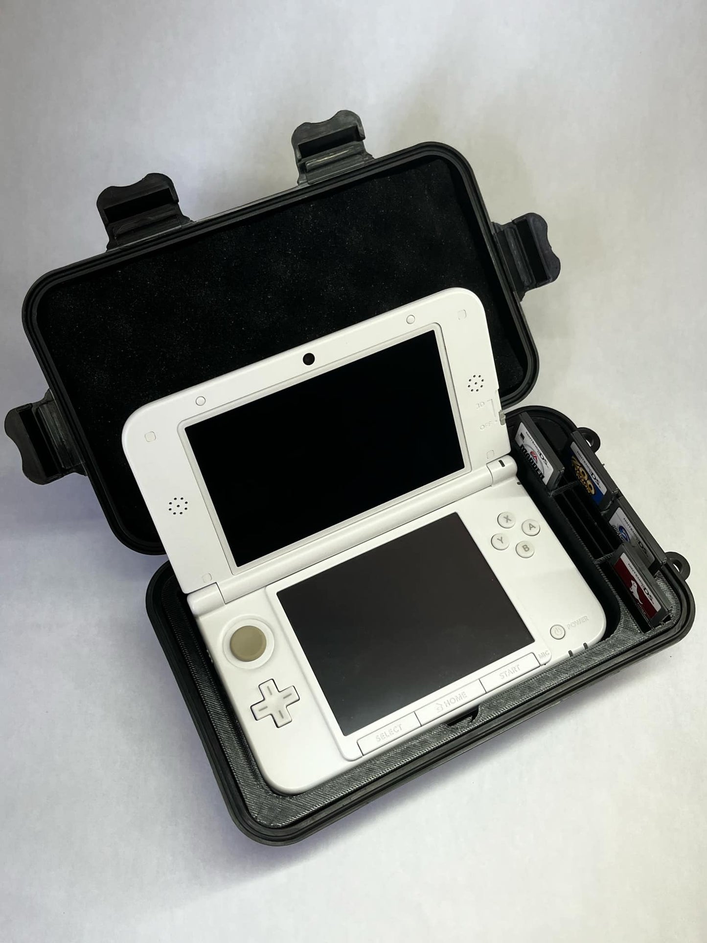 Universal 3DS XL Carrying Case - Compatible with New & Old 3DS Models Durable Protection & Storage